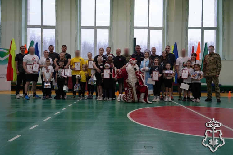 В Архангельске состоялась семейная игра «Мама, папа, я – росгвардейская семья»