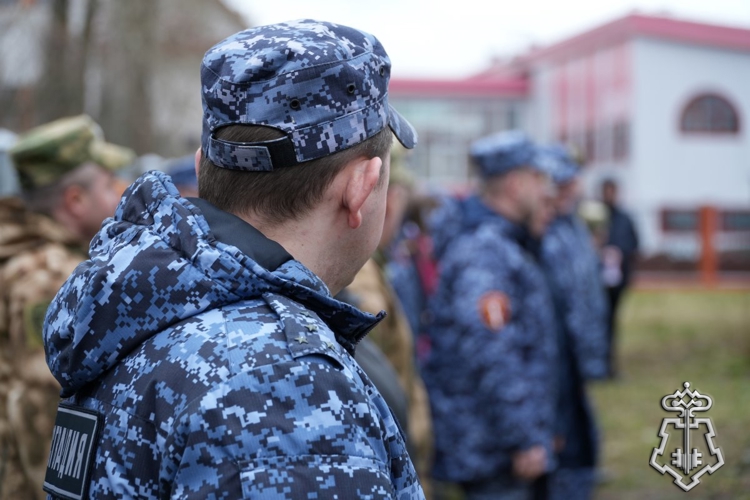 Cотрудники вневедомственной охраны Росгвардии приняли участие в пожарно-тактическом учении в Архангельске.