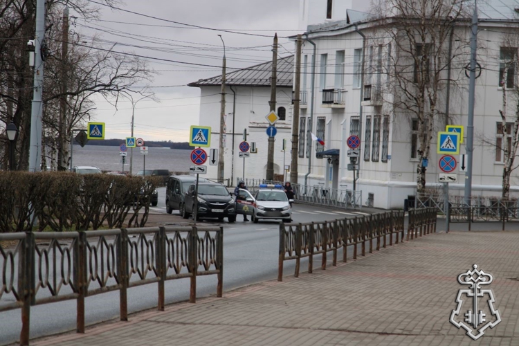 Cотрудники вневедомственной охраны Росгвардии приняли участие в пожарно-тактическом учении в Архангельске.