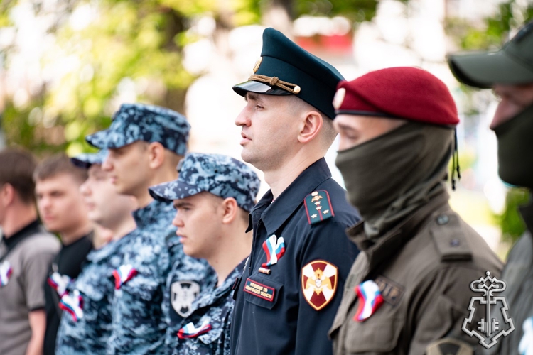 В Архангельске представители Росгвардии приняли участие в мероприятиях, посвящённых Дню России