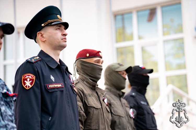 В Архангельске представители Росгвардии приняли участие в мероприятиях, посвящённых Дню России