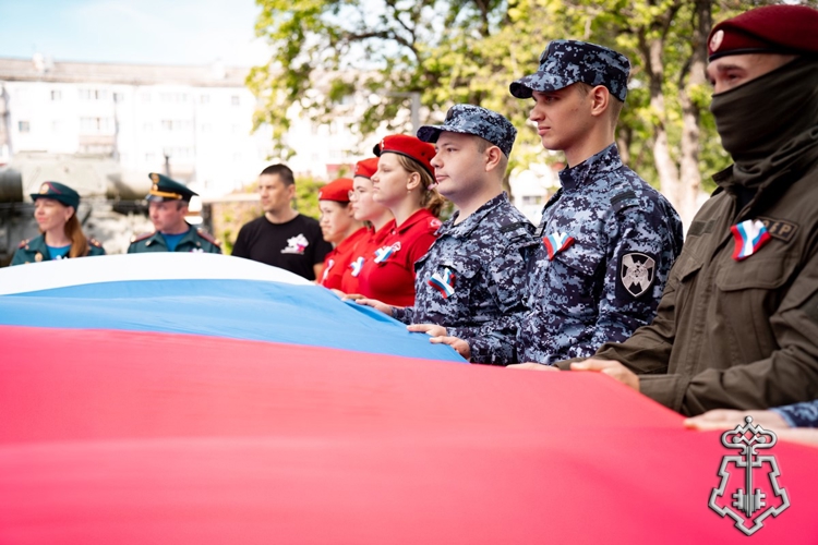 В Архангельске представители Росгвардии приняли участие в мероприятиях, посвящённых Дню России