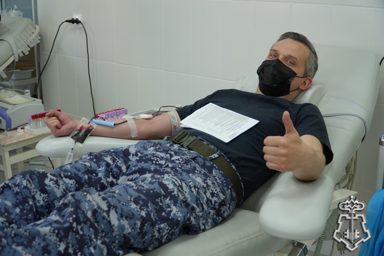 В Архангельске сотрудники и военнослужащие Росгвардии приняли участие во всероссийской донорской акции