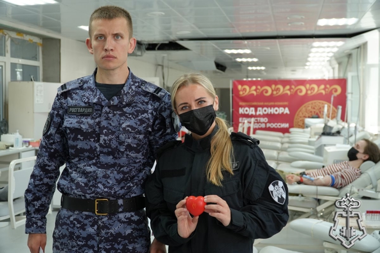 В Архангельске сотрудники и военнослужащие Росгвардии приняли участие во всероссийской донорской акции