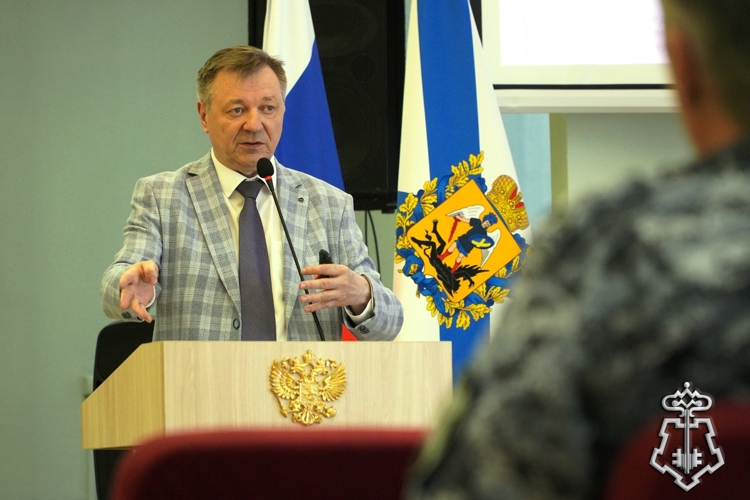  Эксперт Российского общества «Знание» рассказал росгвардейцам Архангельской области о предпосылках и первых месяцах Великой Отечественной войны