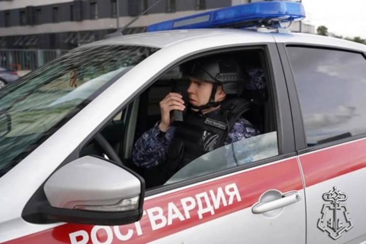 Патруль Росгвардии задержал жителя Архангельска, подозреваемого в краже обуви