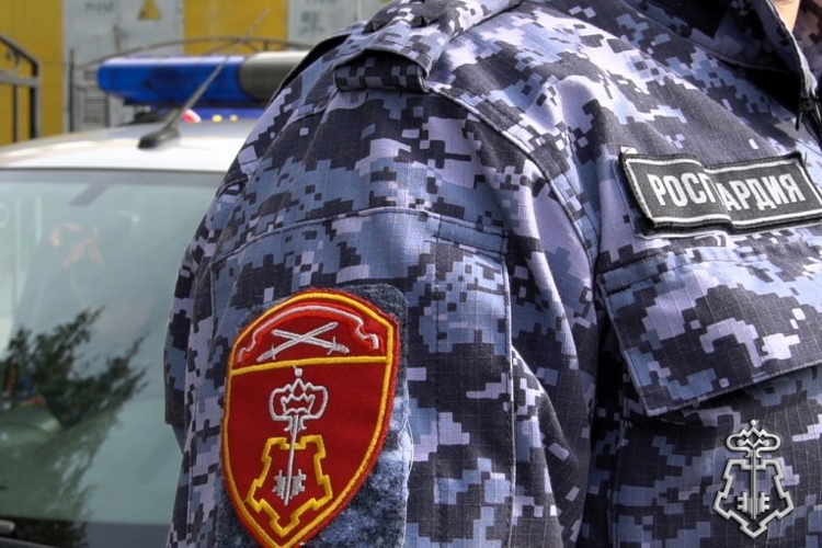 Котласские росгвардейцы помогли найти 78-летнего пенсионера, страдающего потерей памяти