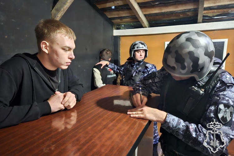 Команда УВО Росгвардии по Архангельской области стала второй на окружном этапе всероссийского конкурса профмастерства