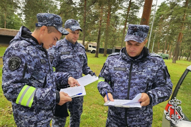 Команда УВО Росгвардии по Архангельской области стала второй на окружном этапе всероссийского конкурса профмастерства
