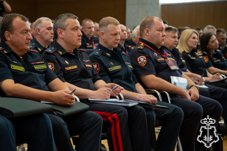 Руководитель управления вневедомственной охраны Росгвардии по Архангельской области принял участие во Всероссийском совещании-семинаре в Нижнем Новгороде.