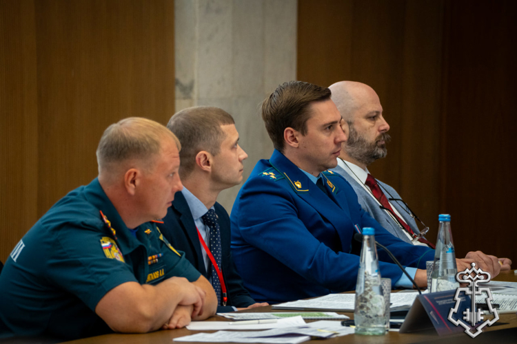 Руководитель управления вневедомственной охраны Росгвардии по Архангельской области принял участие во Всероссийском совещании-семинаре в Нижнем Новгороде.