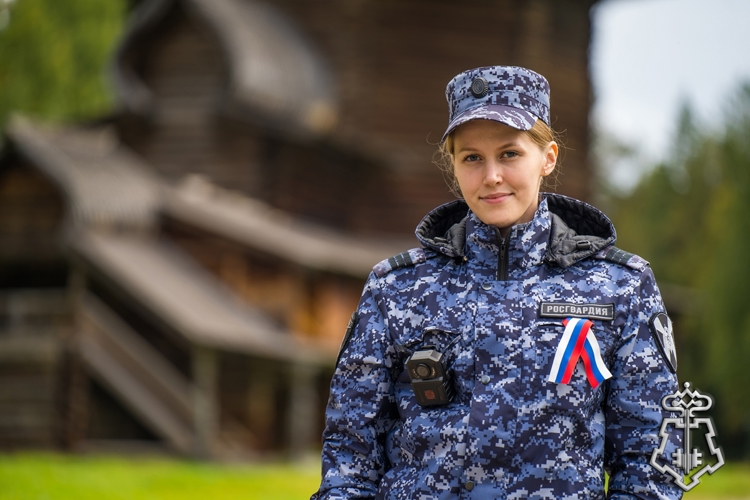 Патриотическую акцию провели сотрудники вневедомственной охраны Росгвардии по городу Архангельску